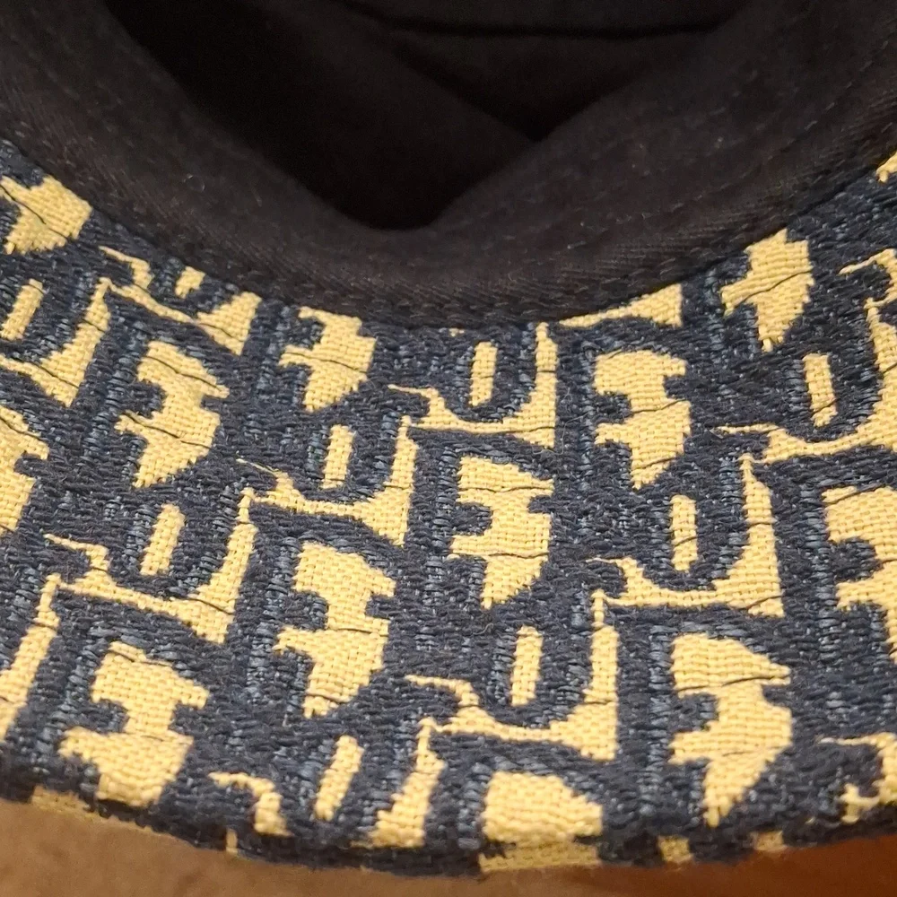 Dior Bucket Hat in Navy Blue and Cream with Branded Band - Picture 7 of 7